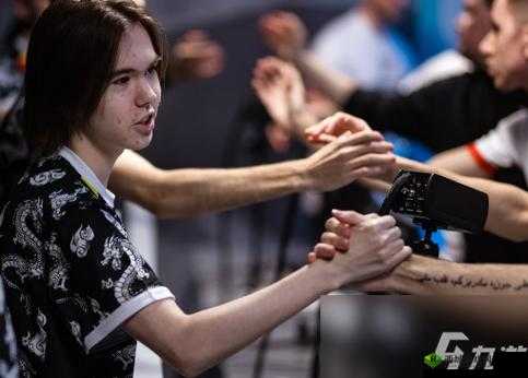 17 岁俄罗斯 csgo：天才少年的电竞之路