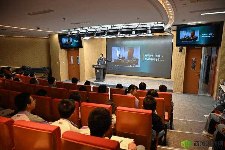 开会时桌子下躲人帮你解决：一场别开生面的会议